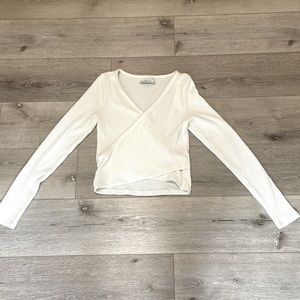 Abercrombie long sleeve cross over front shirt